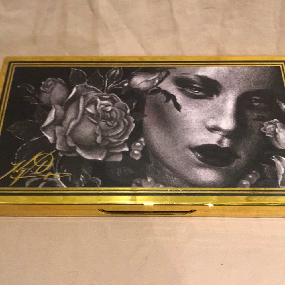 COPY - Kate von D. 10 year anniversary eyeshadow …